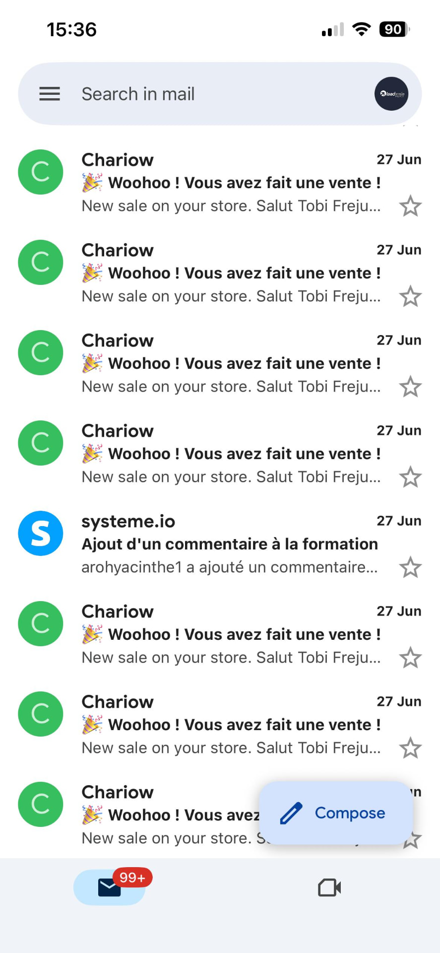 Boîte mail remplie de notifications de ventes Chariow
